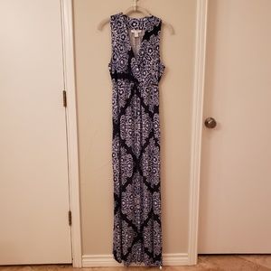 Blue Print Motherhood Maternity Maxi Dress